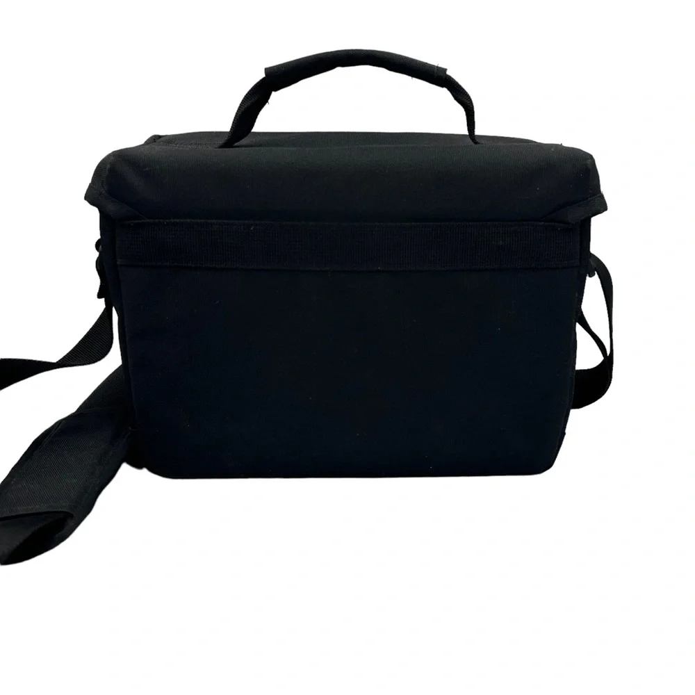 Canon | EOS DSLR Camera Black Bag 100ES